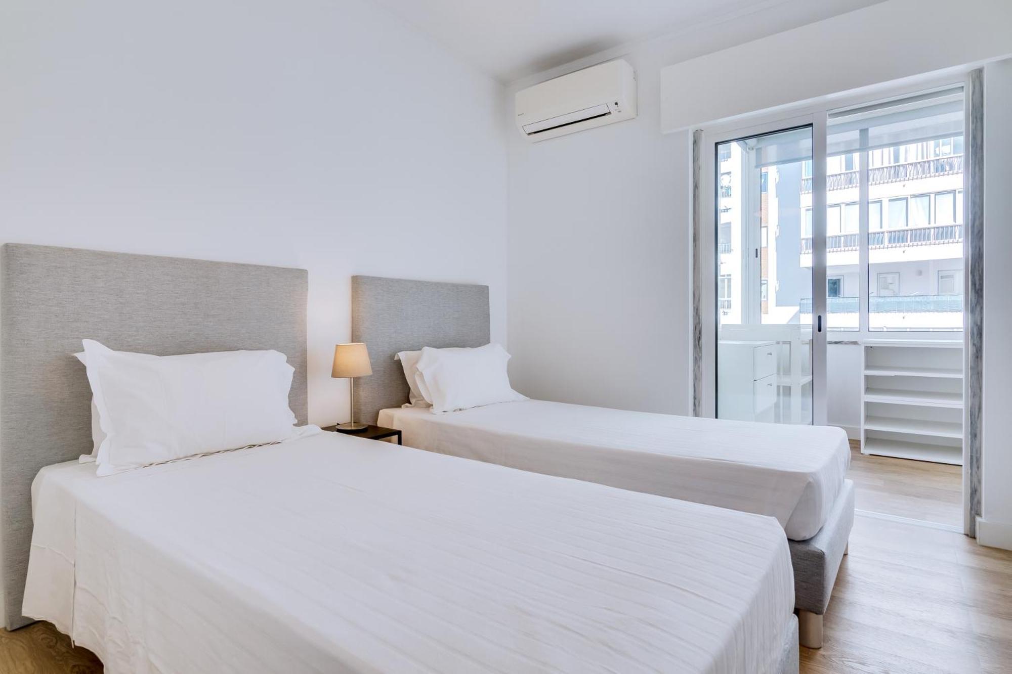 Al - Apartamento Egas Moniz Картейра Экстерьер фото