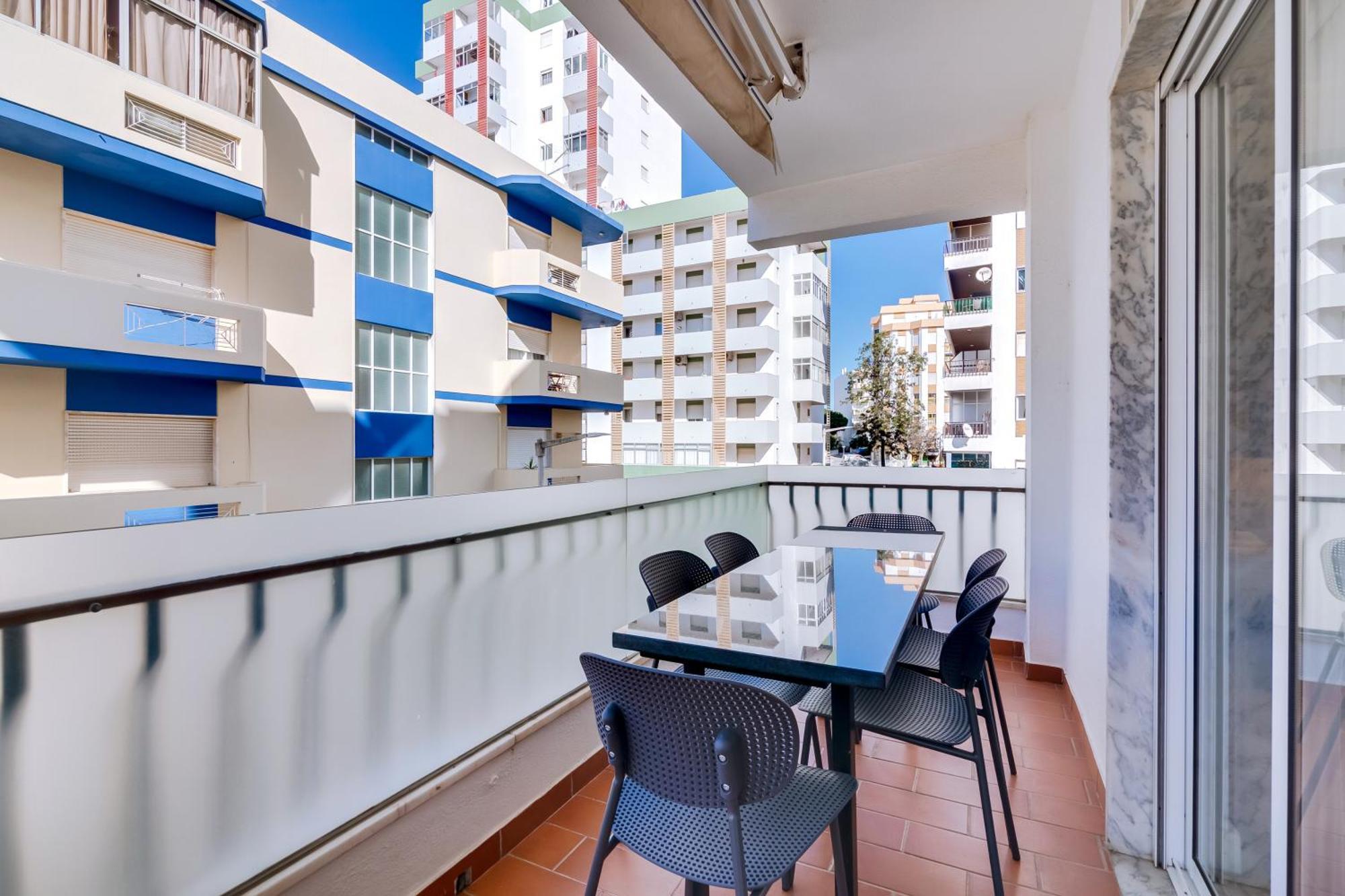 Al - Apartamento Egas Moniz Картейра Экстерьер фото