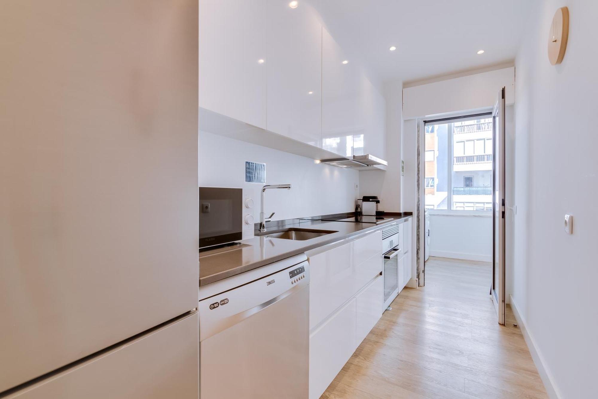 Al - Apartamento Egas Moniz Картейра Экстерьер фото