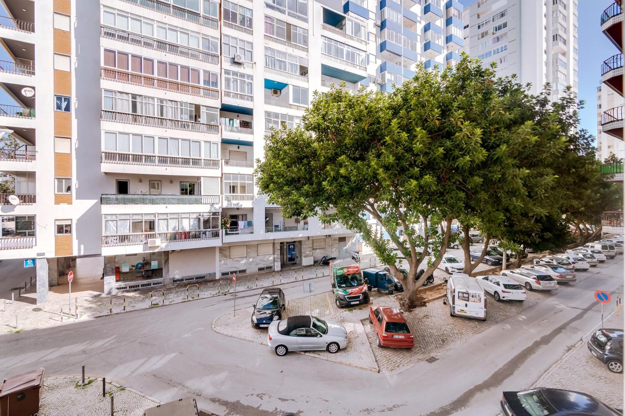 Al - Apartamento Egas Moniz Картейра Экстерьер фото